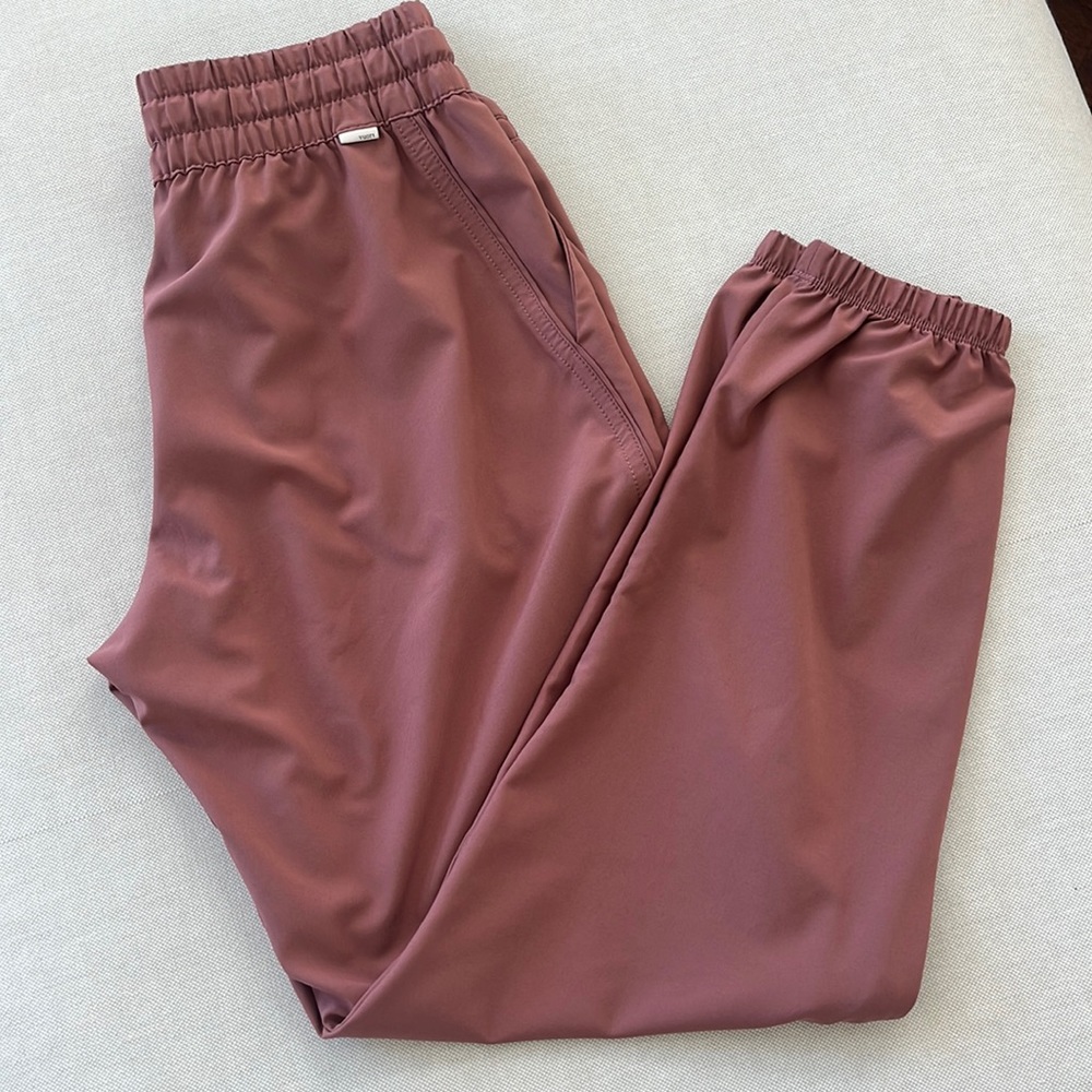 VUORI weekend joggers